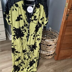 Alembika NWT Size 1 Floral Button-Up Dress
